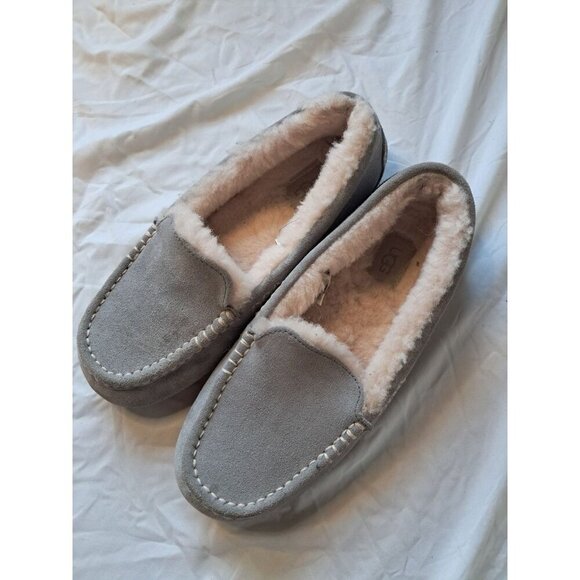 UGG Ansley Moccasin Slipper Light Gray Size 9 Women’s Shearling Suede See Desc - Picture 3 of 4